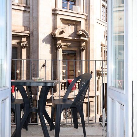 Апартаменты La Casa Di Carta In Piazza Stesicoro Катания Экстерьер фото