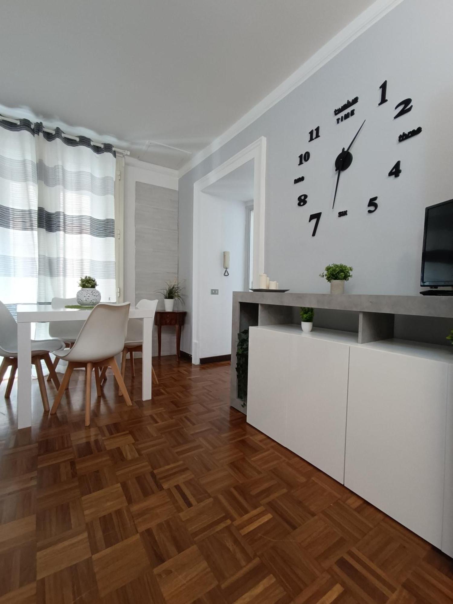 Апартаменты La Casa Di Carta In Piazza Stesicoro Катания Экстерьер фото